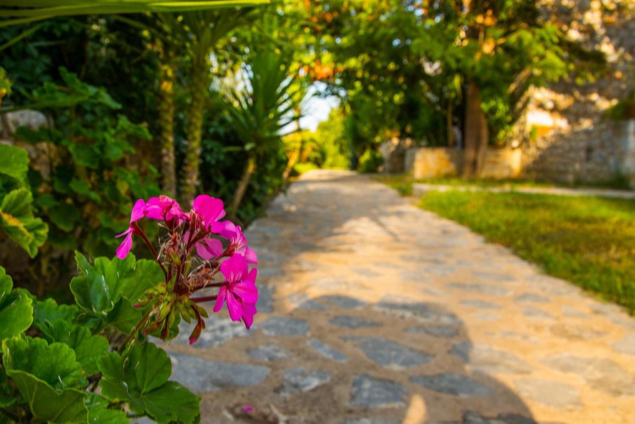 Vila Ktima Petalea Gythio Exteriér fotografie